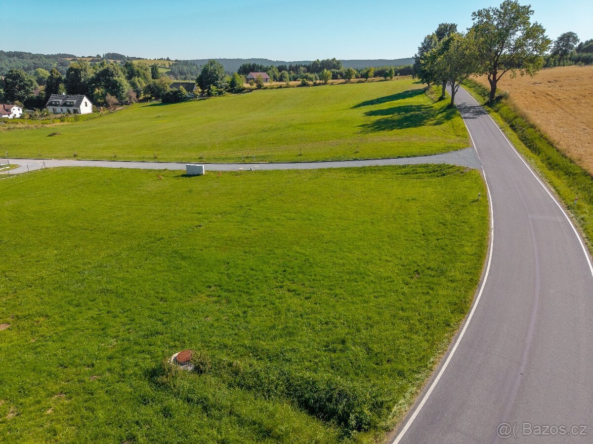 Stavební parcela - pozemek 940 m² Sněžné, Vysočina