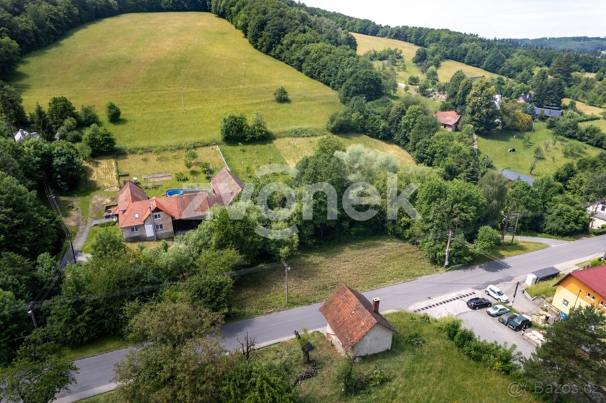 Prodej stavebního pozemku 892 m², Ublo, ev.č. ZL04888
