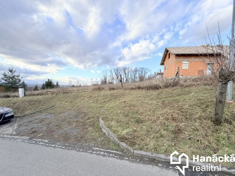 Prodej, Stavební pozemek,  1.243m2, Stará Ves u...