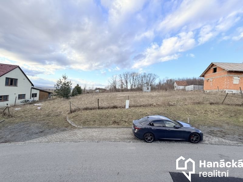 Prodej, Stavební pozemek,  1.243m2, Stará Ves u...