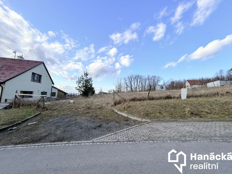 Prodej, Stavební pozemek,  1.243m2, Stará Ves u...
