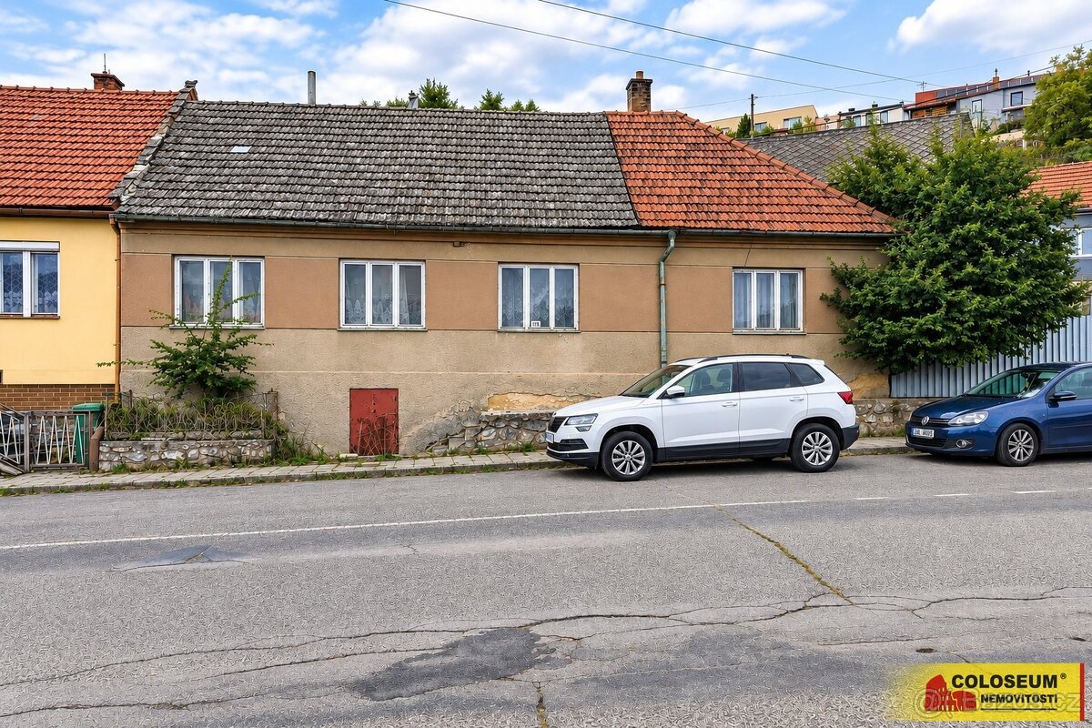 Ostrov u Macochy, pozemek pro výstavbu RD, sítě - pozemek