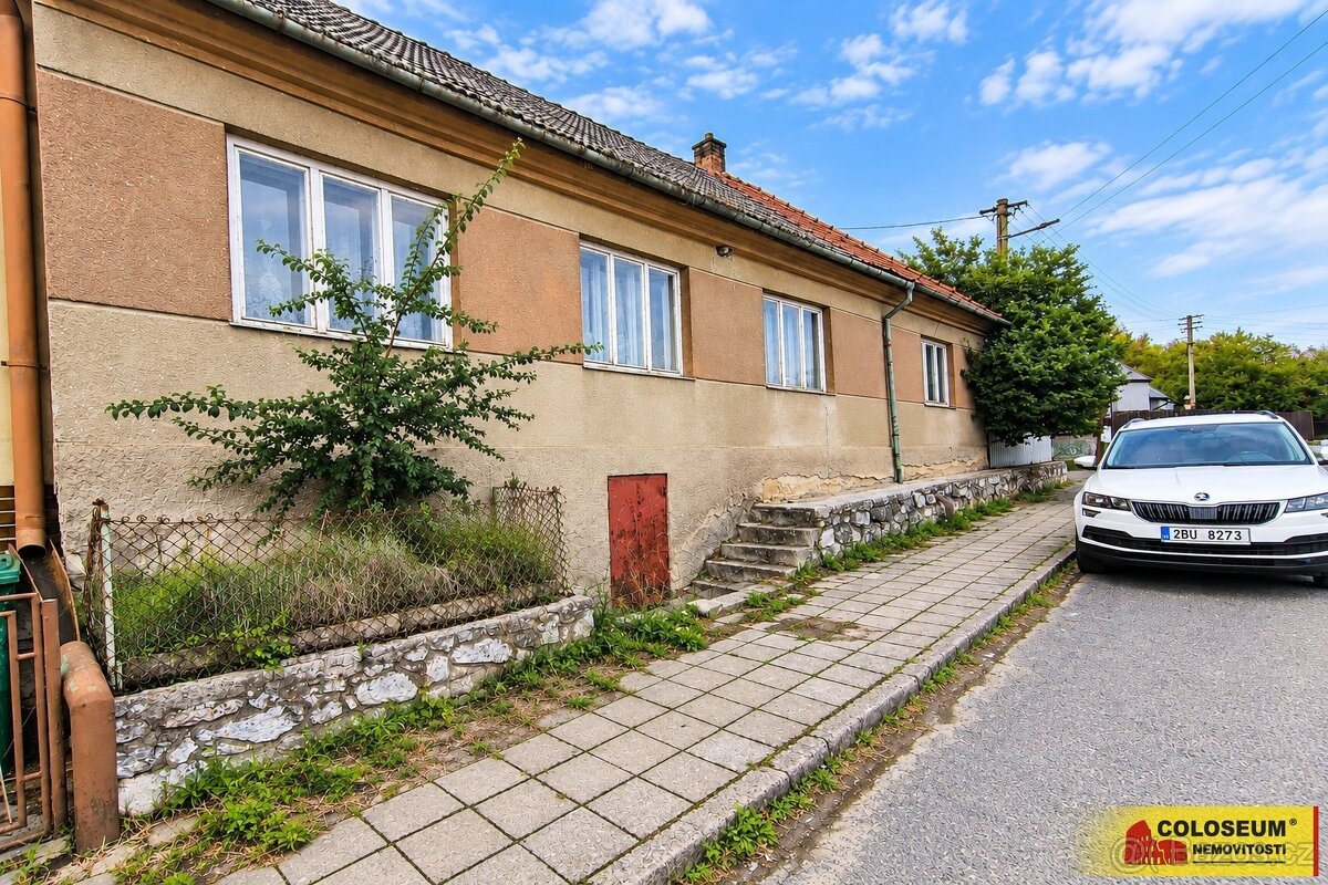 Ostrov u Macochy, pozemek pro výstavbu RD, sítě - pozemek