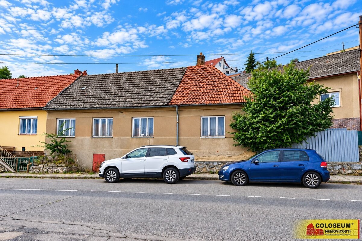 Ostrov u Macochy, pozemek pro výstavbu RD, sítě - pozemek
