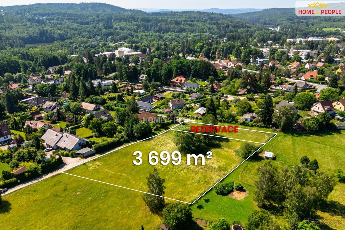 Prodej stavebního pozemku 3699 m2, Kamenice u Prahy