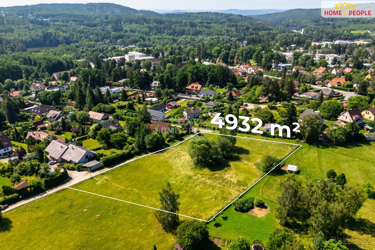 Prodej stavebního pozemku 2466 m2, Kamenice u Prahy