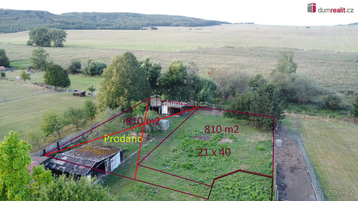Prodej stavebního pozemku 810 m2 - Vroutek