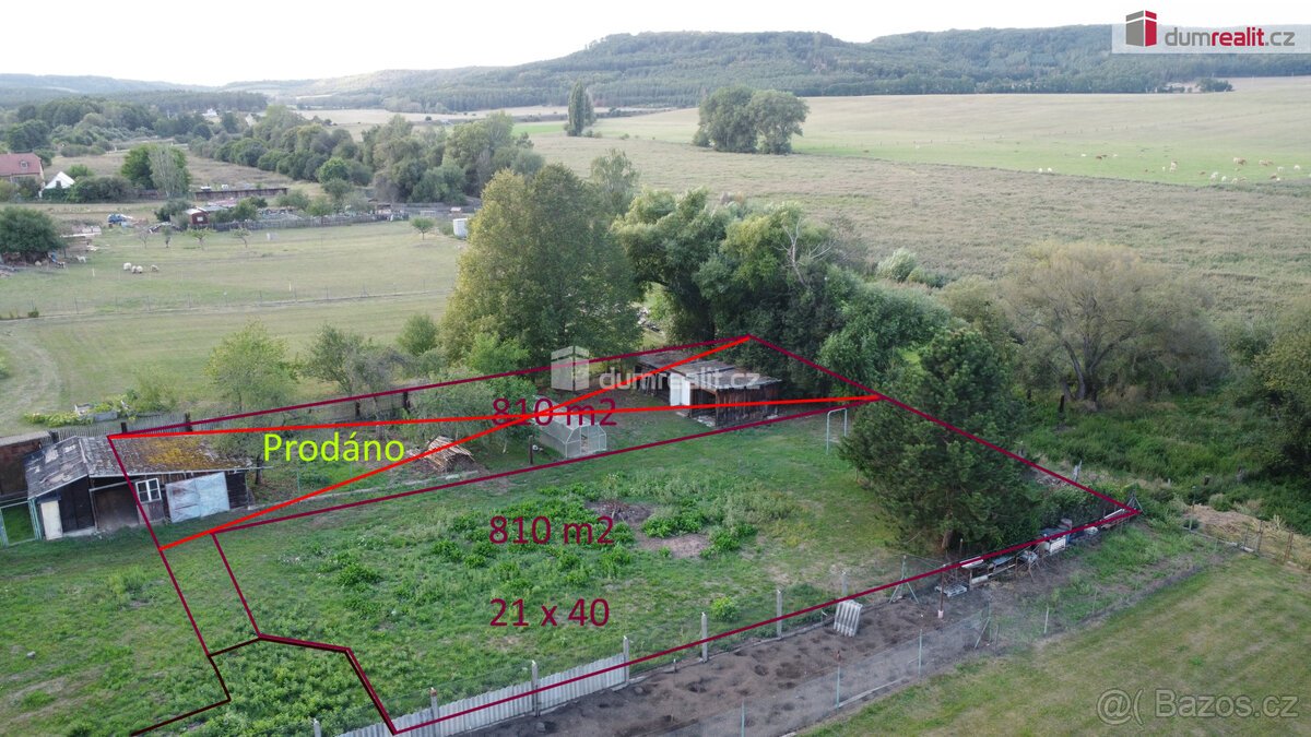 Prodej stavebního pozemku 810 m2 - Vroutek