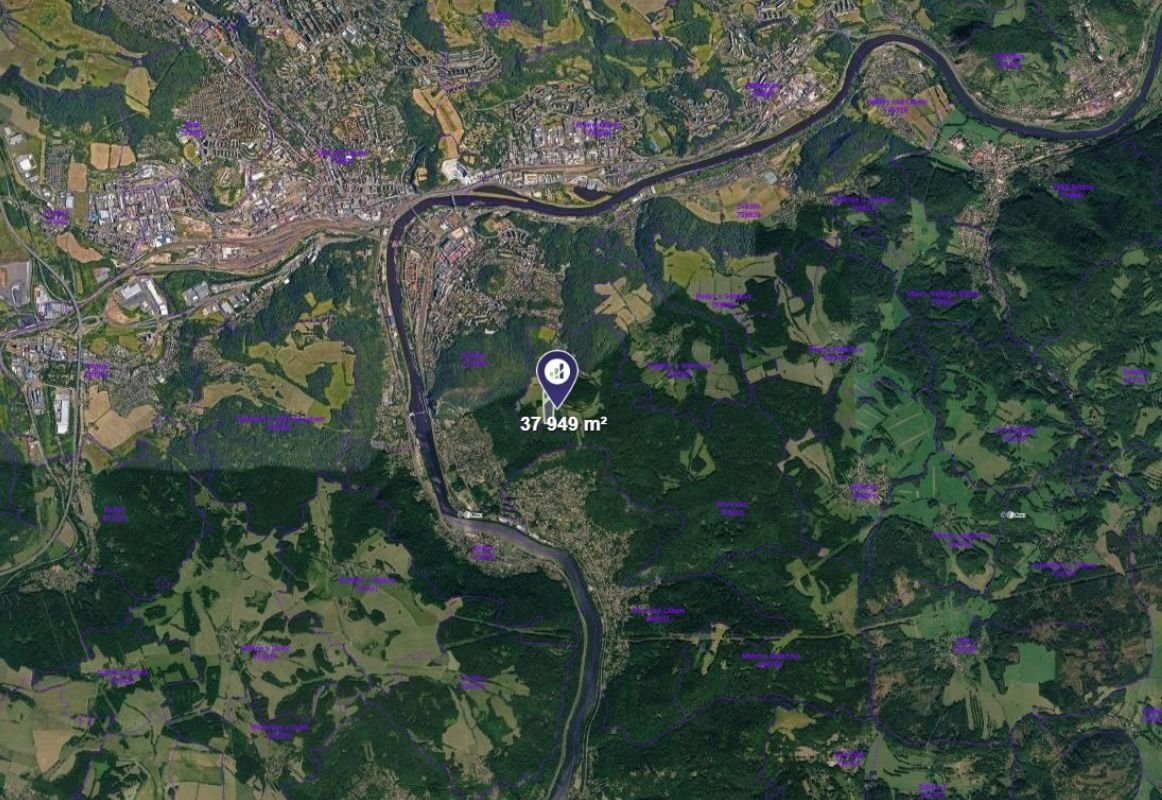 Prodej podílu 1/5 pole 7 590 m², Ústí nad Labem