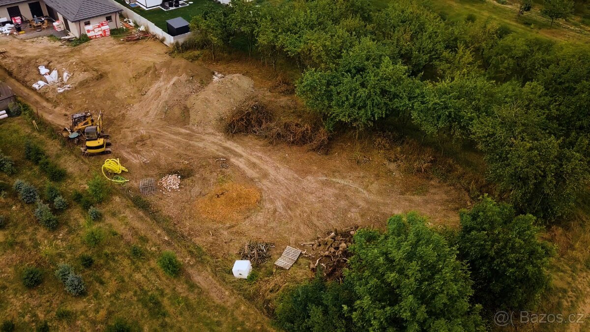 Prodej stavebního pozemku 1 360 m² – Újezd u Uničova