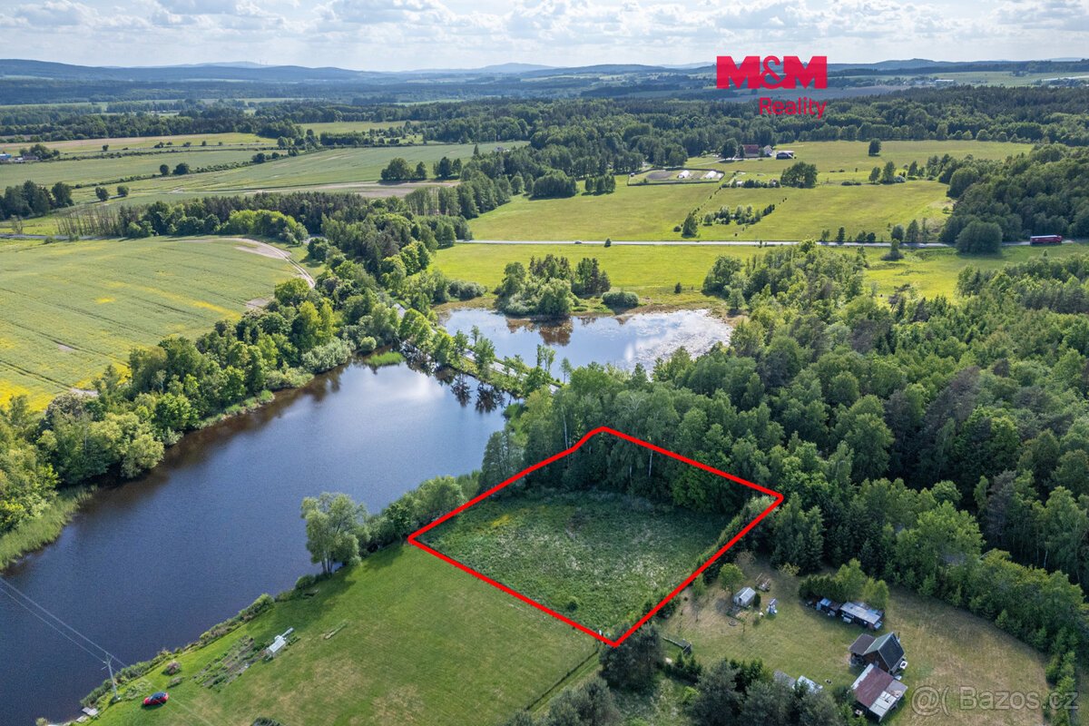 Prodej pozemku k bydlení, 4110 m², Seníky