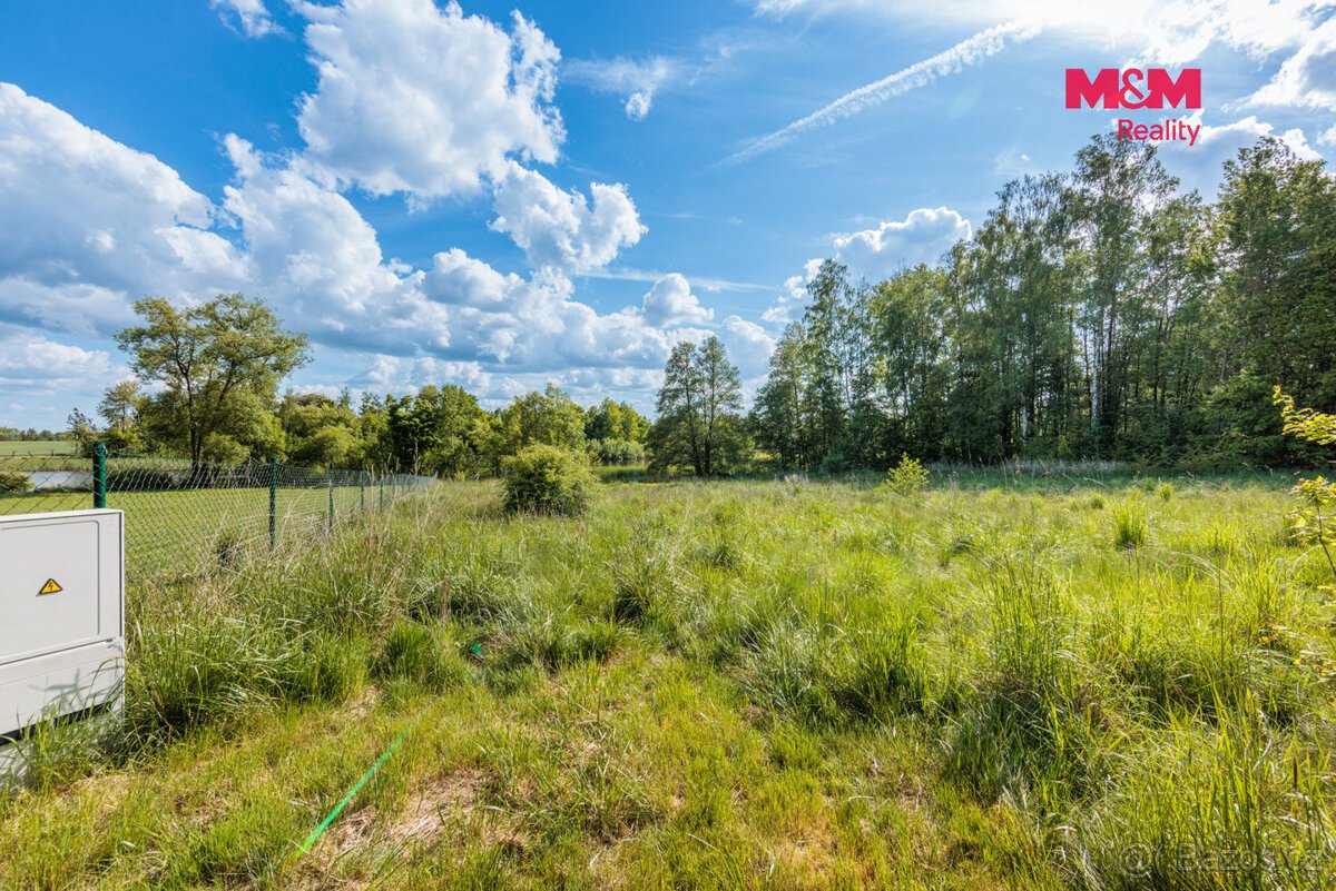 Prodej pozemku k bydlení, 4110 m², Seníky