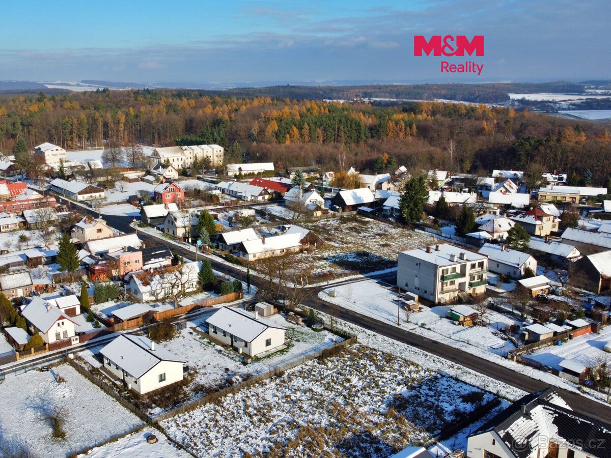 Prodej pozemku k bydlení, 835 m², Seletice