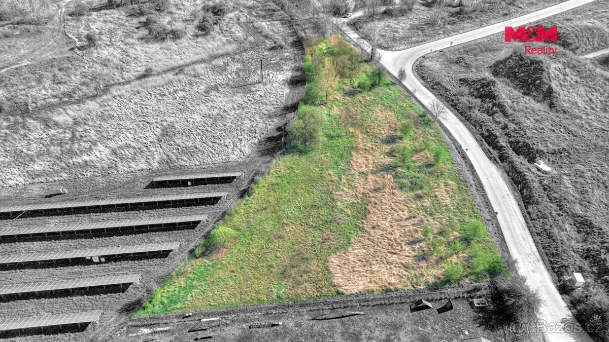 Prodej komerčního pozemku 5275 m2 ve Smiřicích