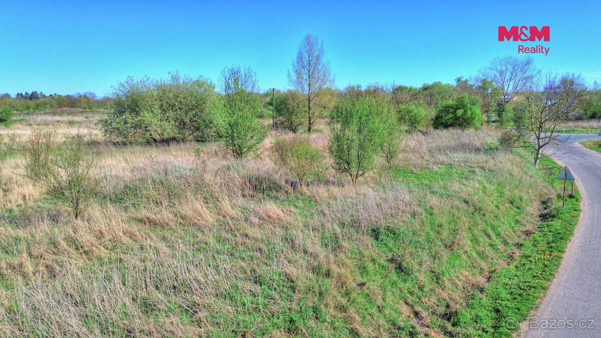 Prodej komerčního pozemku 5275 m2 ve Smiřicích