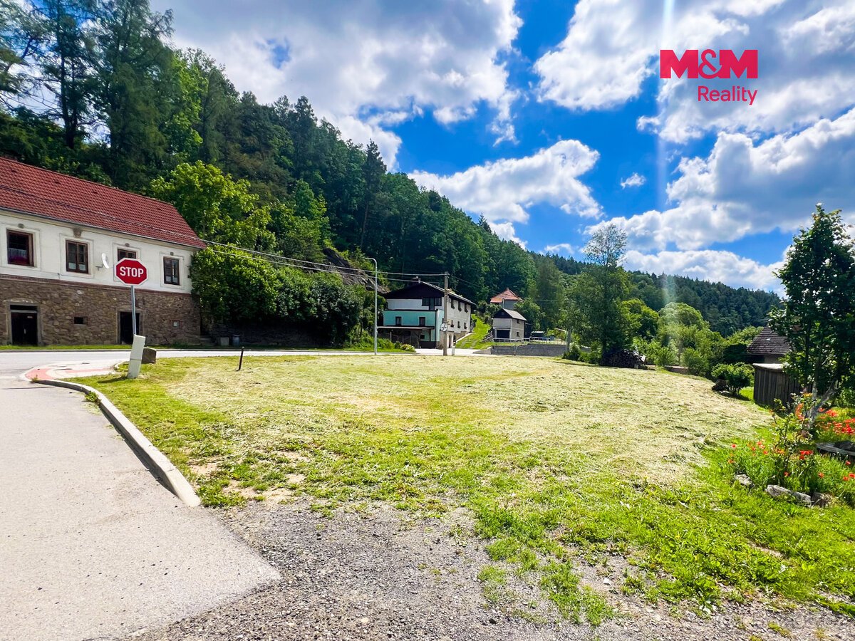 Prodej pozemku k bydlení, 1315 m², Kolinec