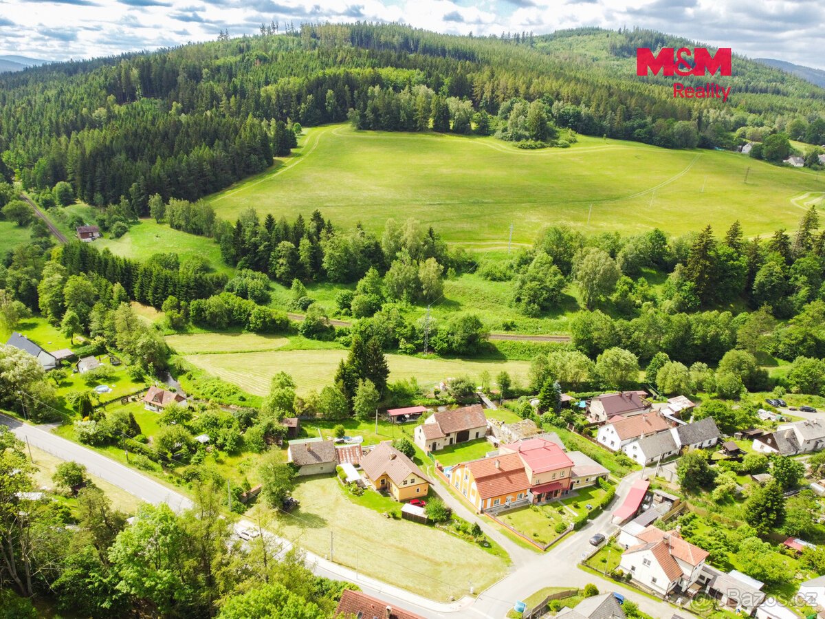 Prodej pozemku k bydlení, 1315 m², Kolinec