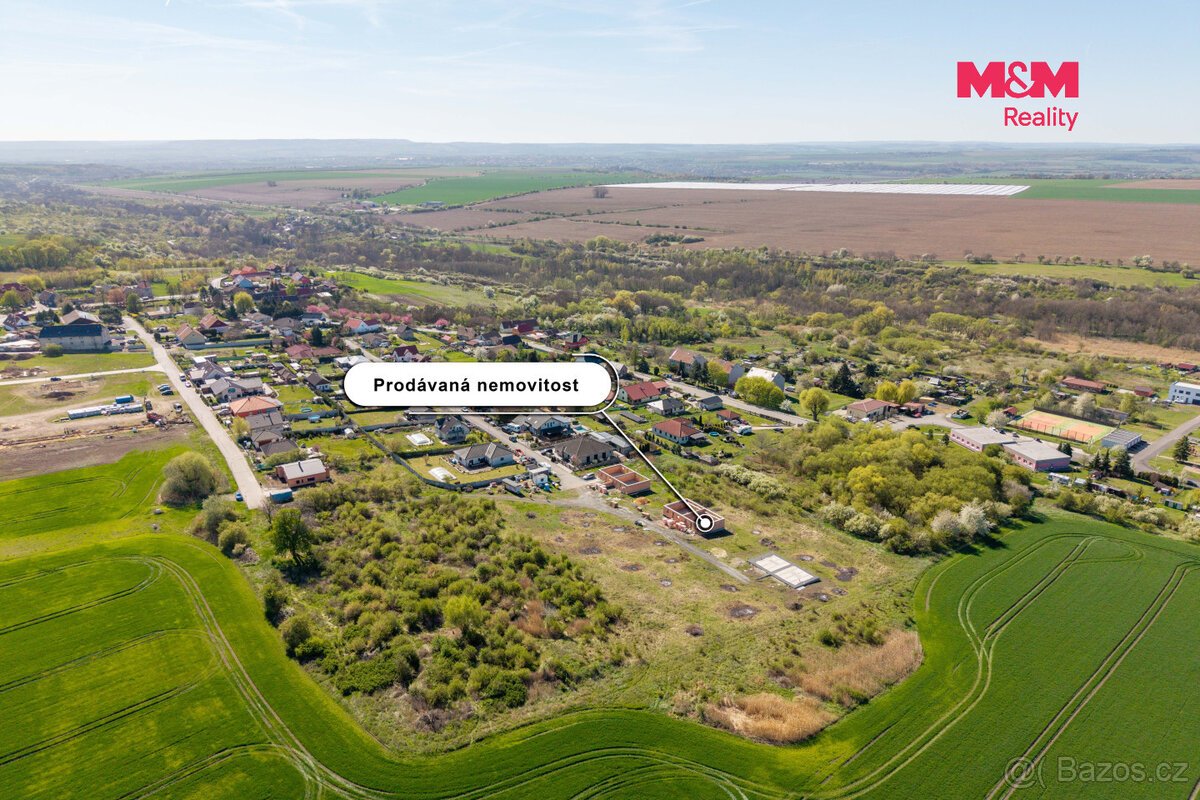 Prodej pozemku s hrubou stavbou k bydlení, 836 m², Hrušovany