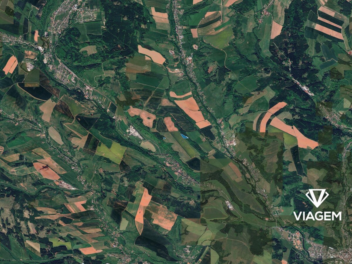 Les 12 271 m², Podíl 25 % o výměře 3 068 m²