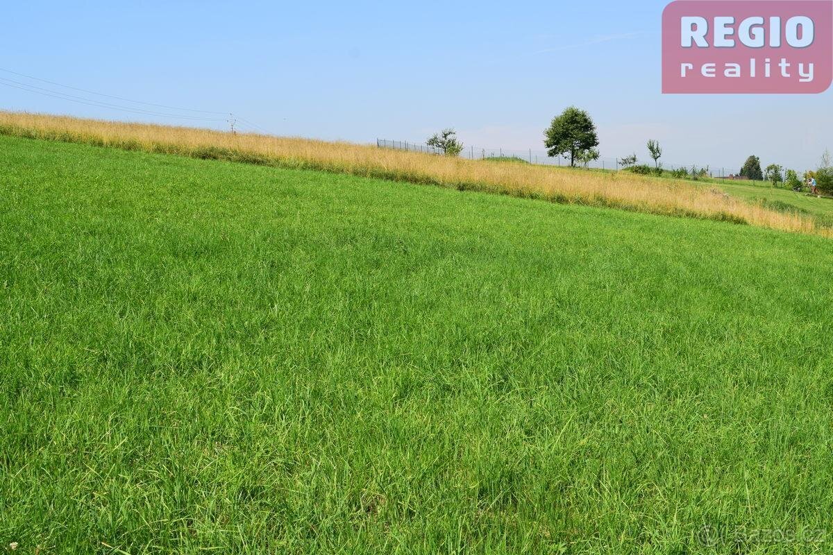 Stavební pozemek 1 901 m and sup2; ve vyhledávané obci Vendr