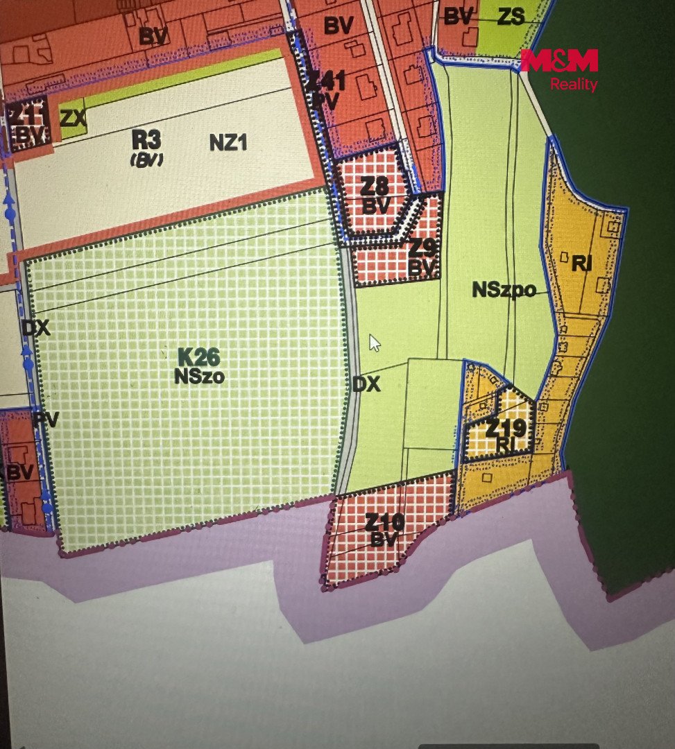 Prodej pozemku k bydlení, 2011 m², Dolany