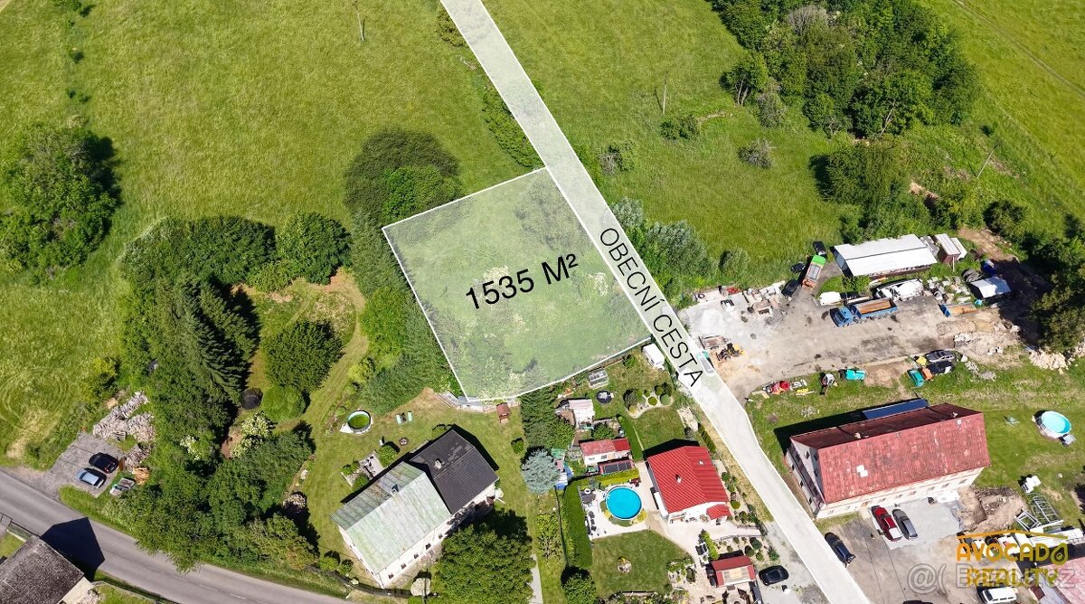 Prodej pozemku 1 535 m² ve Valkeřicích