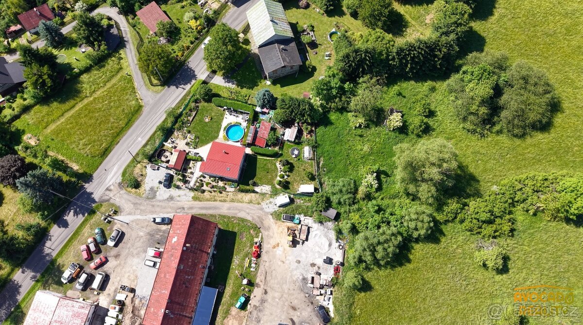 Prodej pozemku 1 535 m² ve Valkeřicích