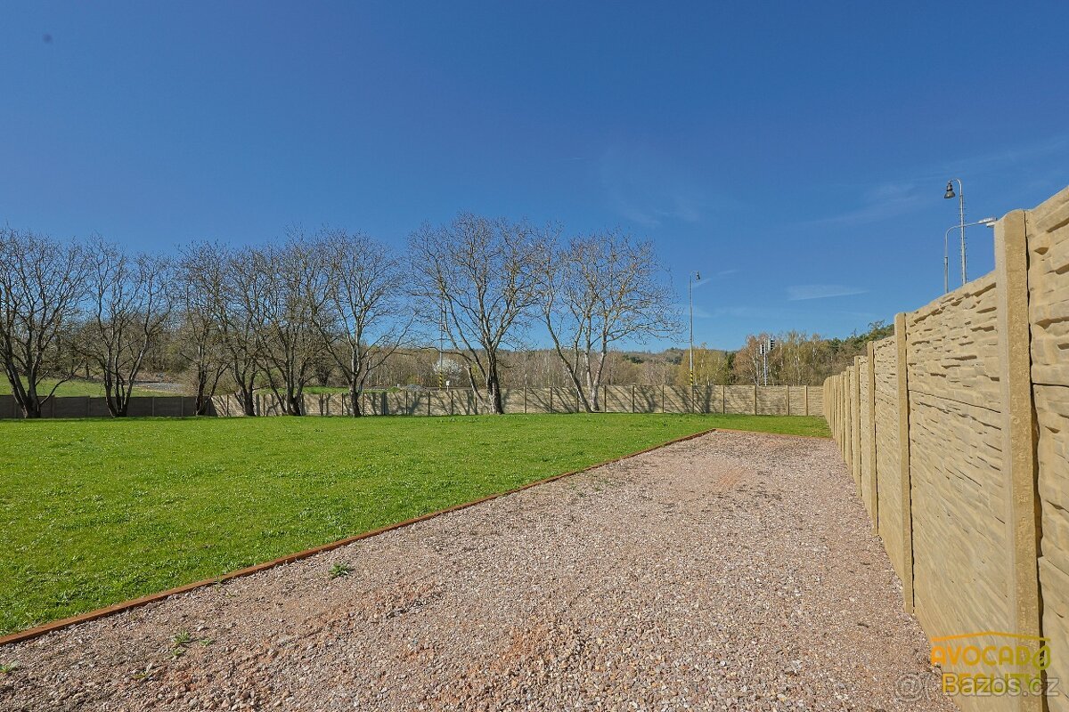 Komerční stavební pozemek 2 900 m² – připraveno