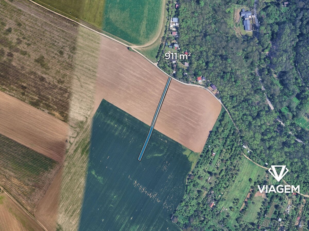 Pole 911 m², Podíl 33 % o výměře 304 m²