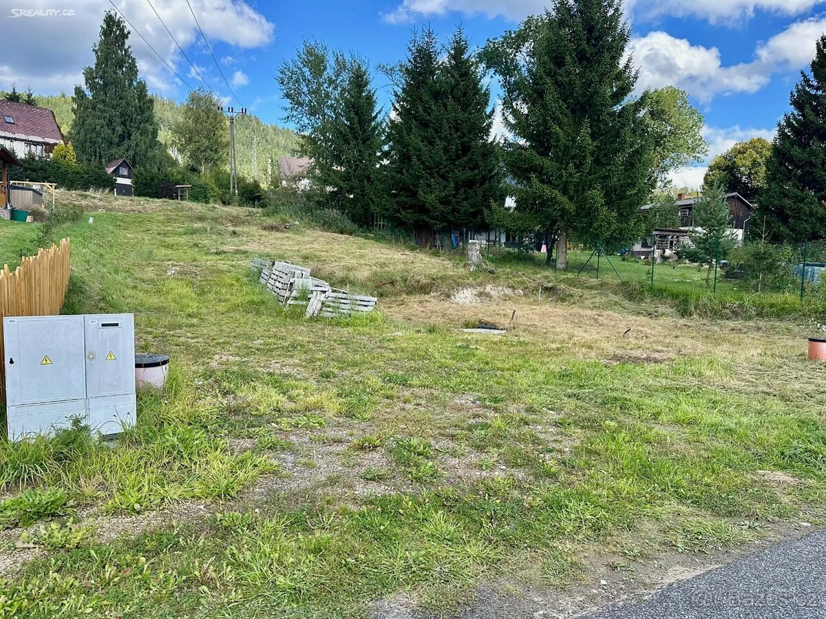 Prodej stavebního pozemku 992 m² K Dubu, Tanvald