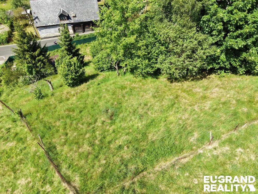 Prodej stavebního pozemku 887 m², Krásná Lípa, ev.č. 06012