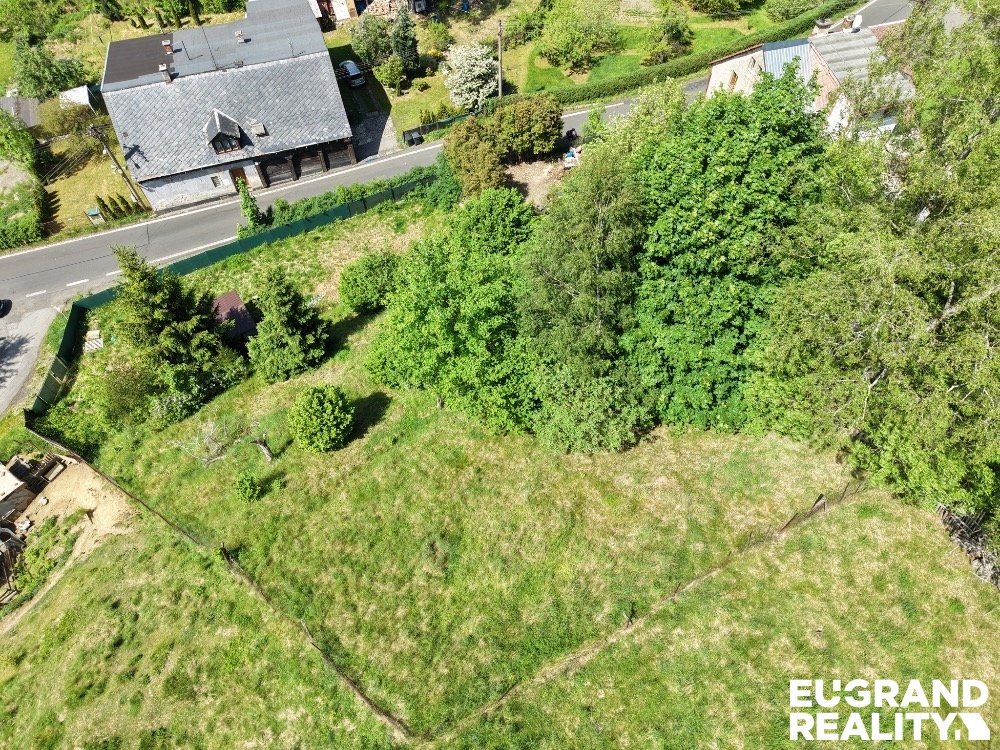 Prodej stavebního pozemku 887 m², Krásná Lípa, ev.č. 06012