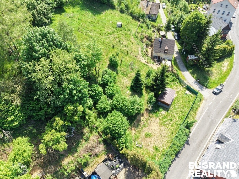 Prodej stavebního pozemku 887 m², Krásná Lípa, ev.č. 06012