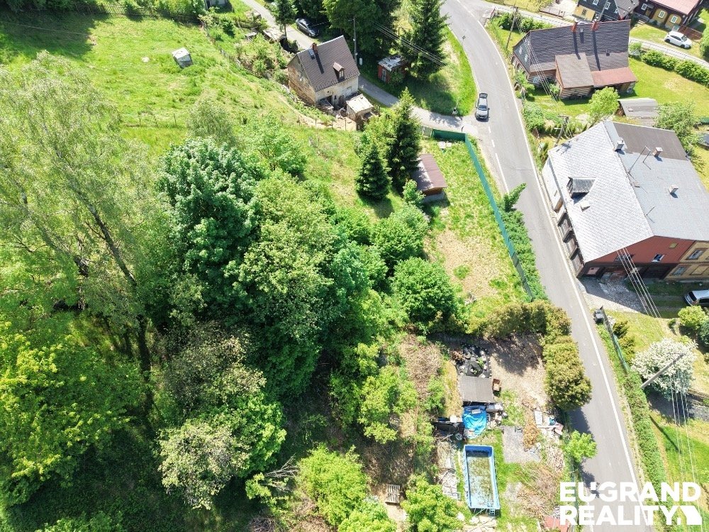 Prodej stavebního pozemku 887 m², Krásná Lípa, ev.č. 06012