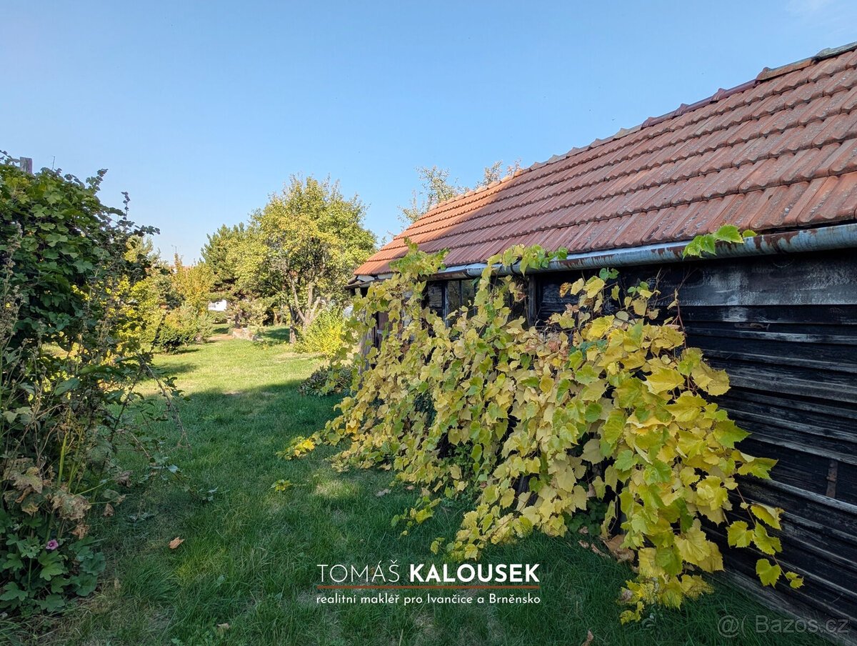 Stavební pozemek 606 m² v Mohelně: Ideální místo pro stavbu 
