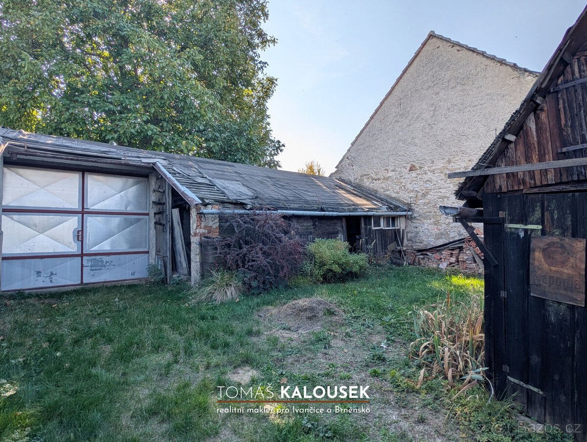 Stavební pozemek 606 m² v Mohelně: Ideální místo pro stavbu 