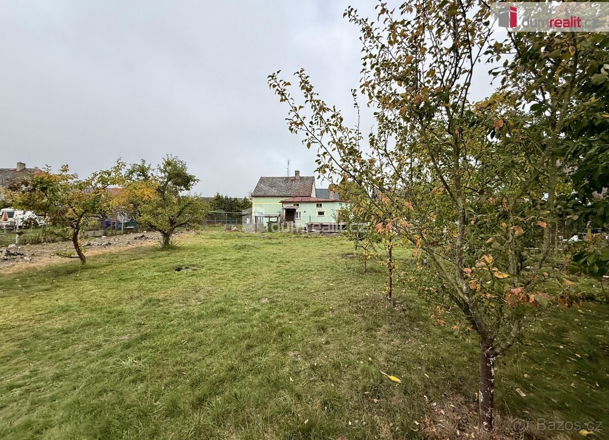 Stavební pozemek pro výstavbu RD, 1003 m2, Vodní ul., Drmoul