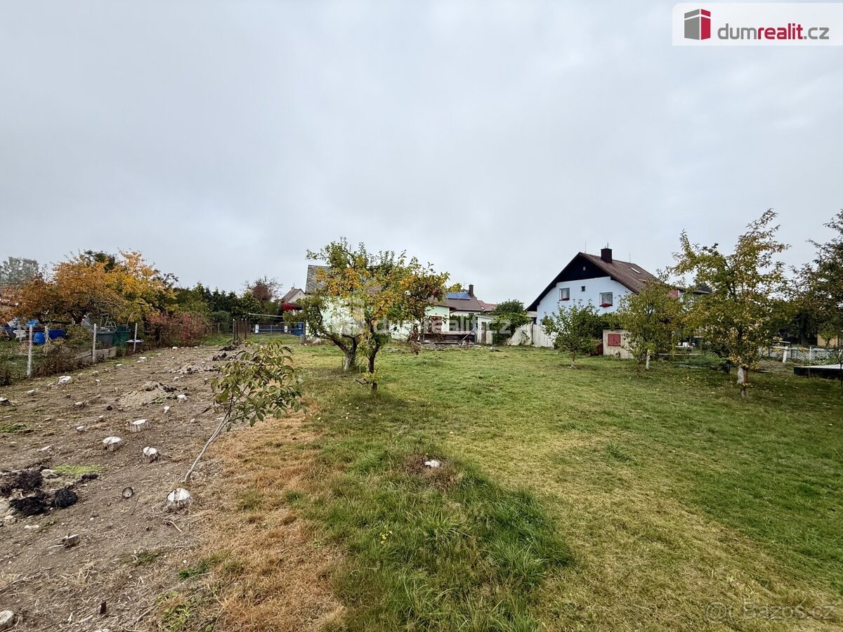 Stavební pozemek pro výstavbu RD, 1003 m2, Vodní ul., Drmoul