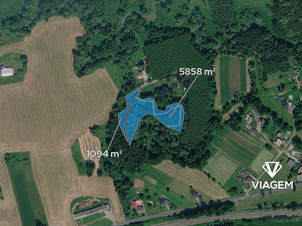 Les 6 952 m², Podíl 38 % o výměře 2 607 m²