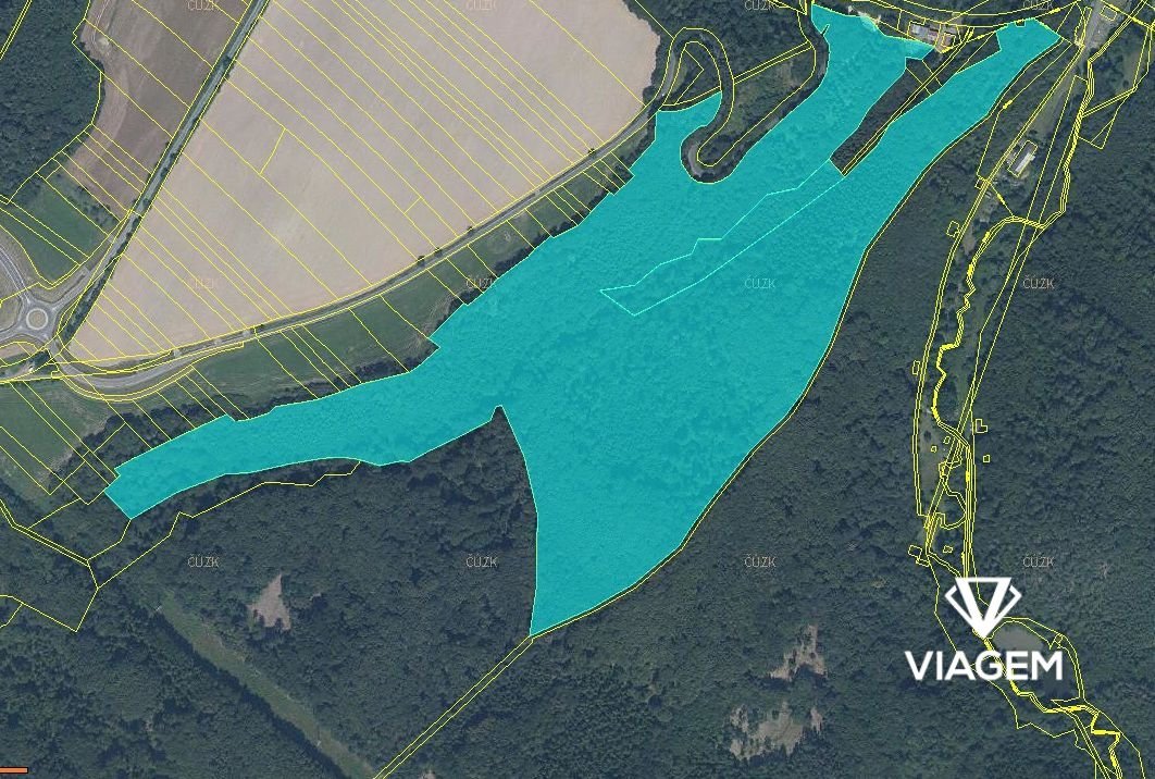 Les 175 603 m², Podíl 11 % o výměře 20 048 m²