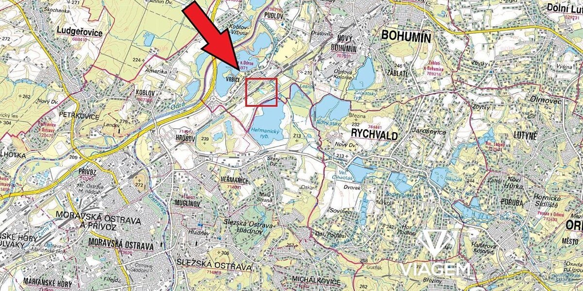 Pole 4 922 m², Podíl 50 % o výměře 2 461 m²