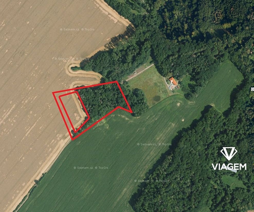 Pole 13 975 m², Podíl 15 % o výměře 2 071 m²