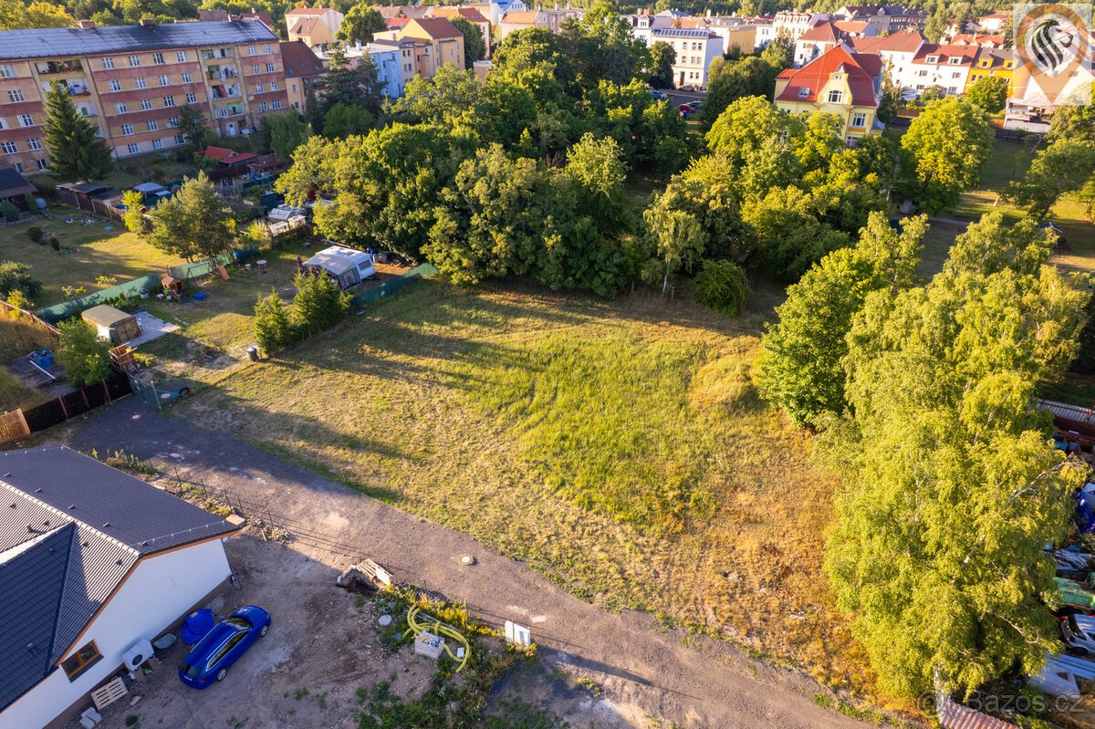 Prodej stavebního pozemku 2054m2 Košťany