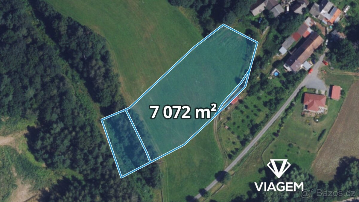 Pole 7 072 m²
