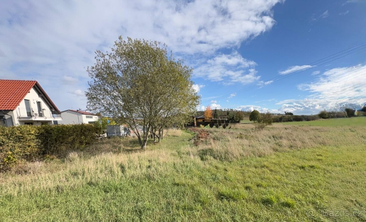 Stavební pozemek 1 069 m² – Litice u Plzně