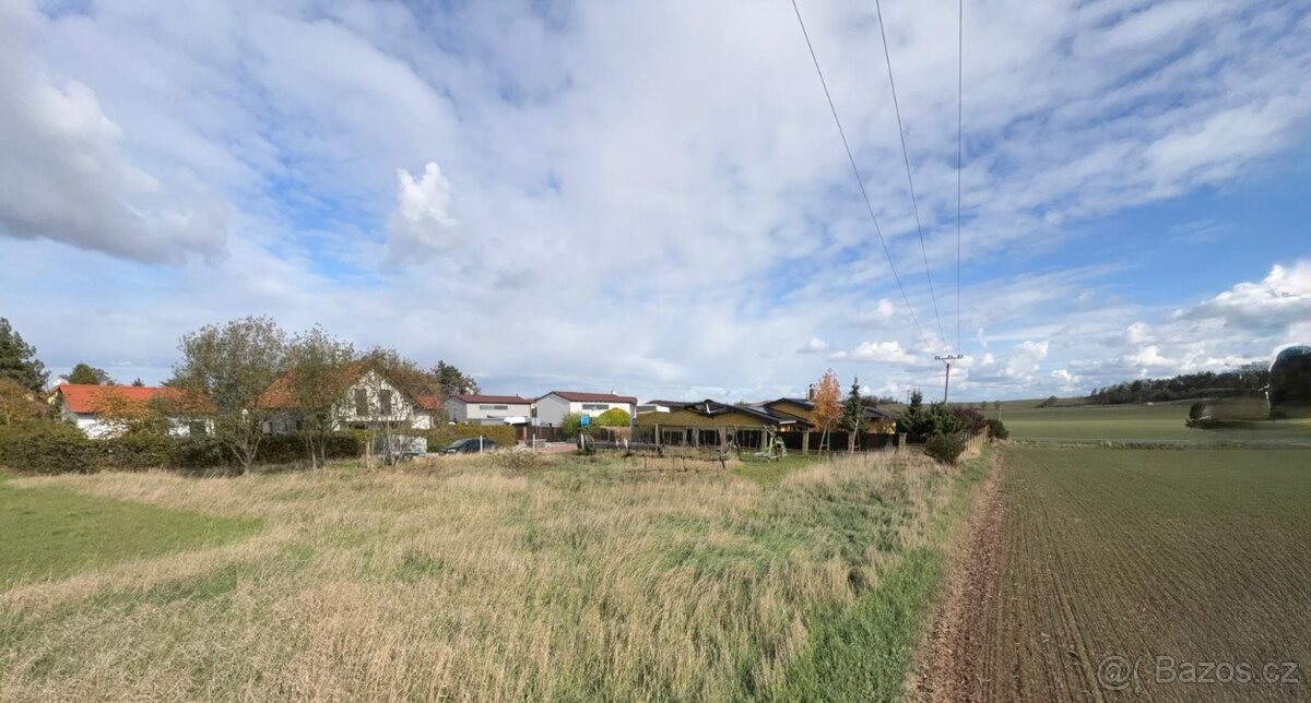 Stavební pozemek 1 069 m² – Litice u Plzně