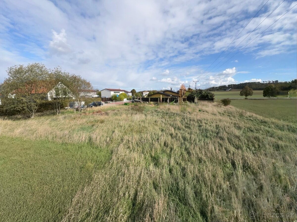 Stavební pozemek 1 069 m² – Litice u Plzně