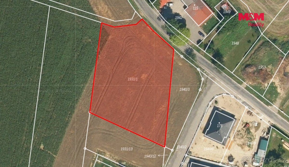Prodej pozemku k bydlení, 3083 m², Ústrašín