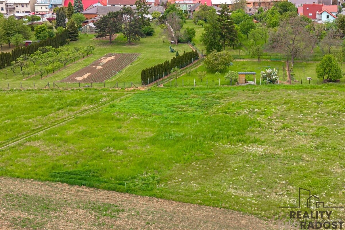 Prodej investičního stavebního pozemku 629 m², Bohuňovice, o
