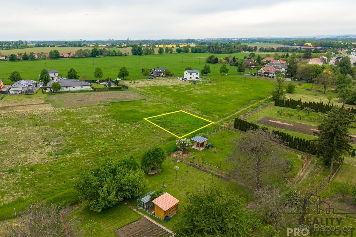 Prodej investičního stavebního pozemku 629 m², Bohuňovice, o